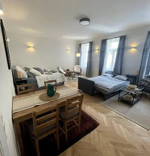 Apartment Altbautraum